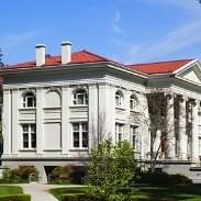 社區(qū)大學(xué)（Community College）